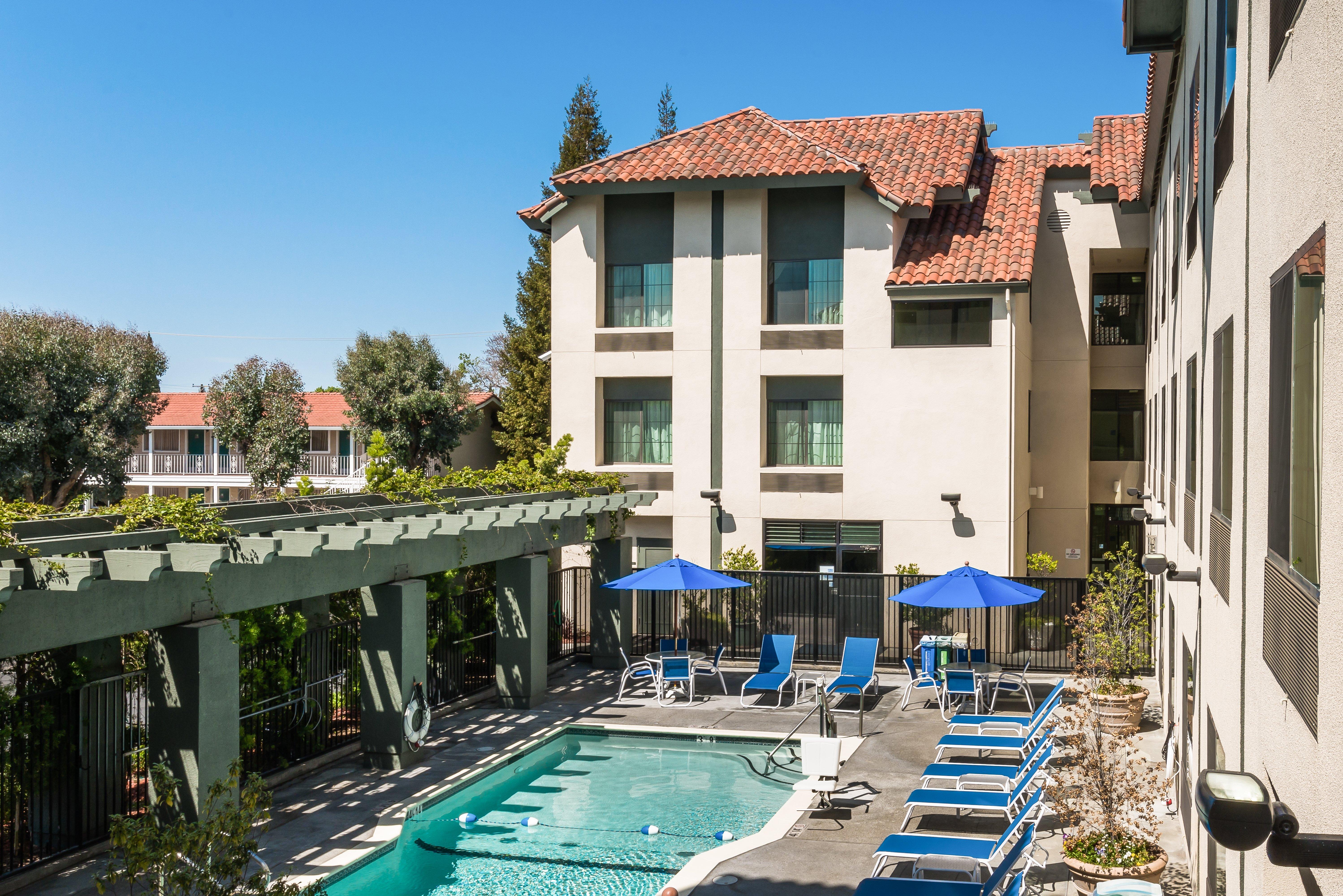 Holiday Inn Express & Suites Santa Clara - Silicon Valley, An Ihg Hotel Exterior foto